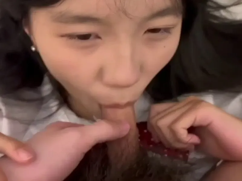 Em loli dễ thương mút của quý biến em thành con em đào dam dang p2